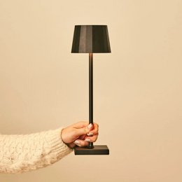 William Black genopladelig bordlampe