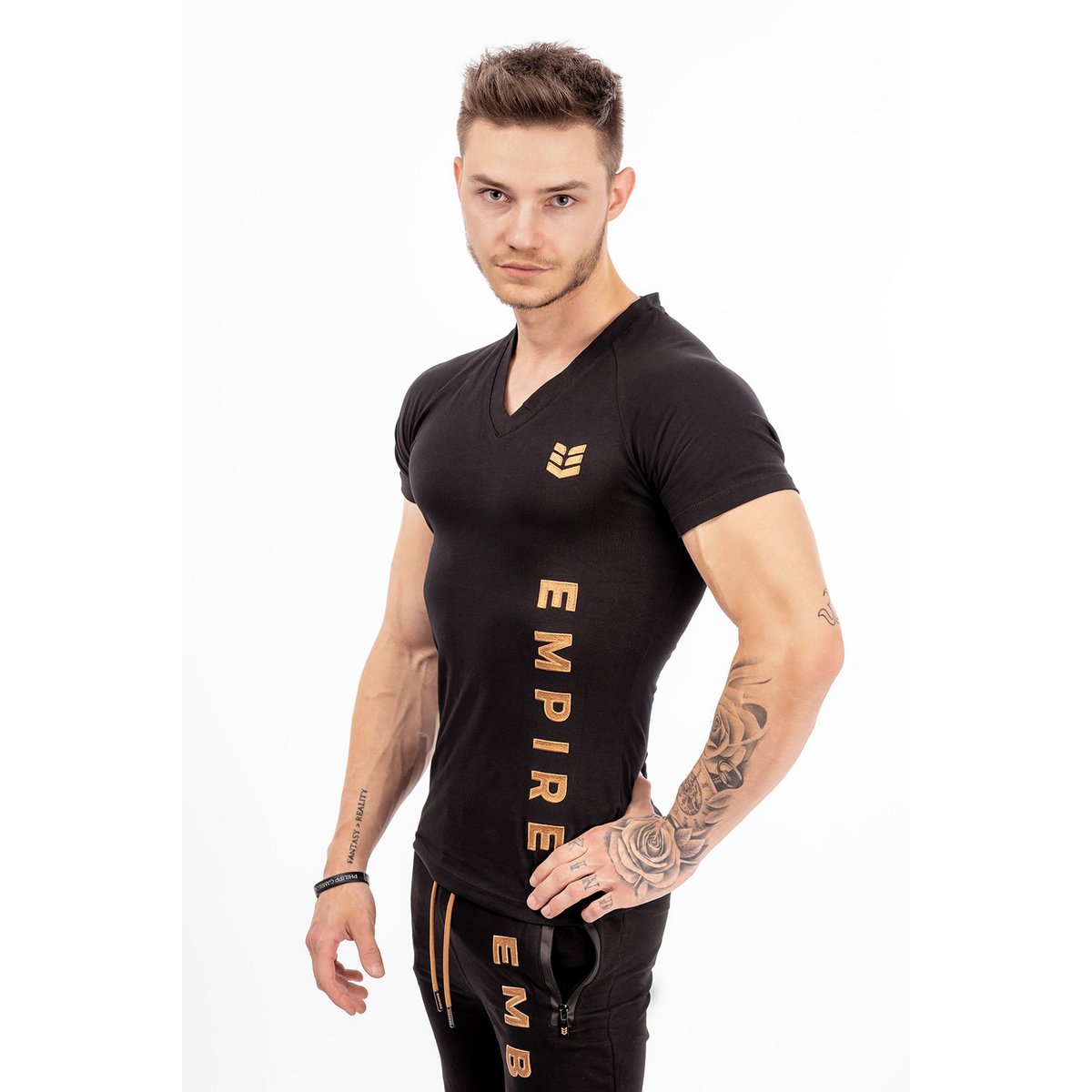 T-shirt shirt met korte mouwen slankfit t-shirt organisch katoen v-neck van geborduurd logo van hoge kwaliteit