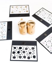 Bubble photo stickers in various colors including brown, blue, khaki, black, and pink. The stickers feature a playful, abstract pattern with dots and shapes.