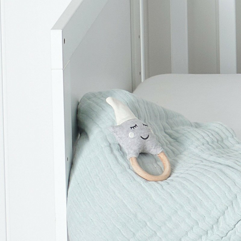 Ivory-Grey Rattle Star