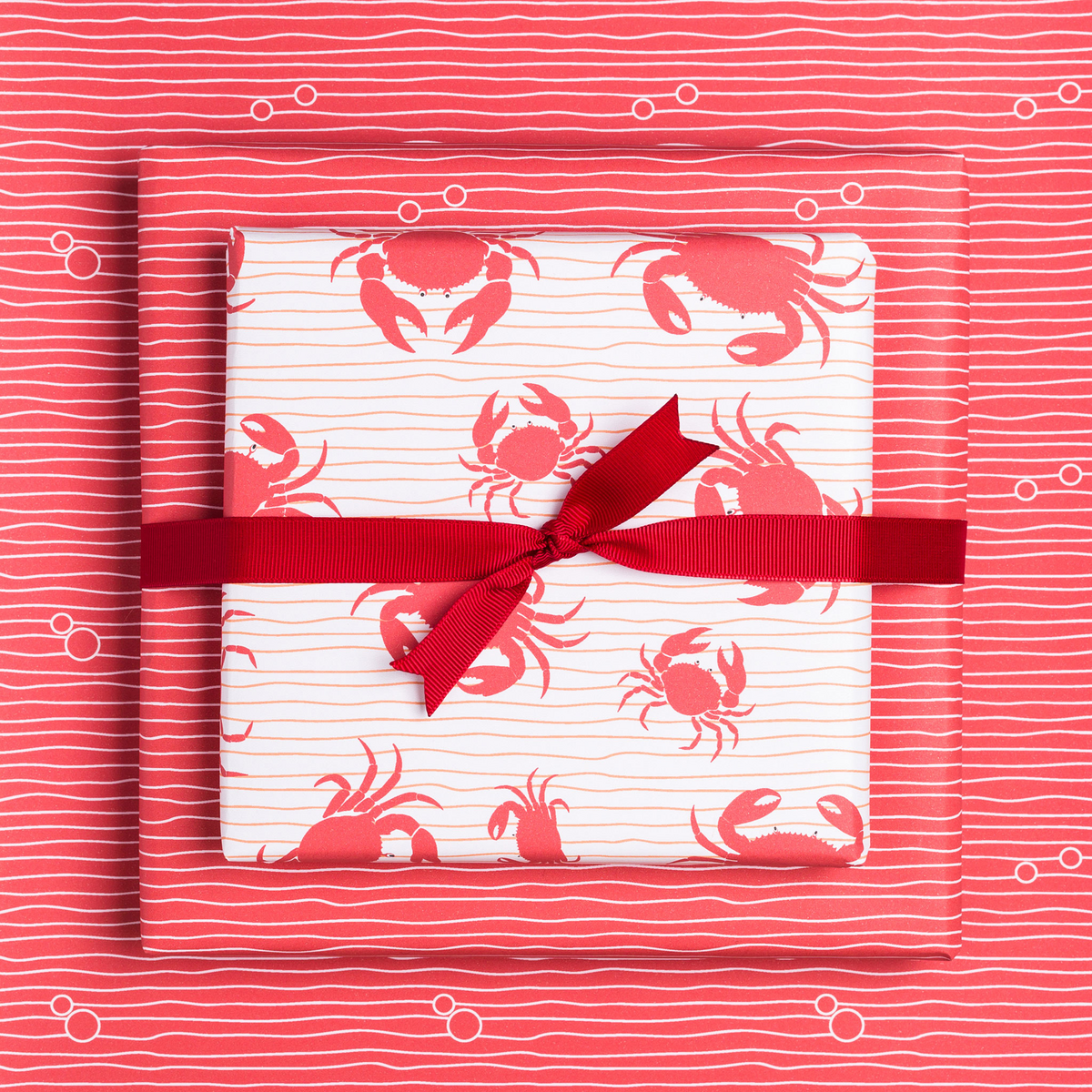 Rood inpakpapier krab - kinderdieren voor kinderen, maritieme cadeauverpakking zomer