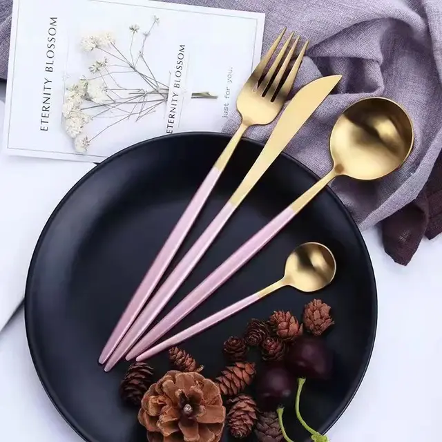 4er-Besteckset - Dünner Griff - Matte Oberfläche - 5 Farben erhältlich