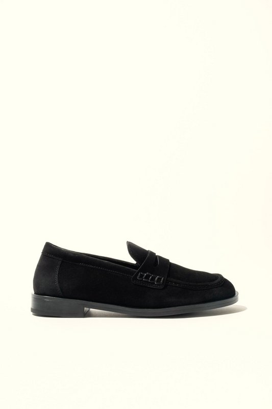 EMILIA BLACK – Penny-Loafer aus Wildleder VORBESTELLUNG