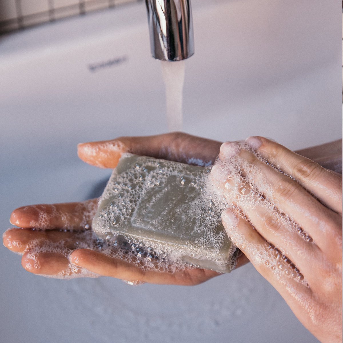 Barre de savon hydratante pour les mains et le corps