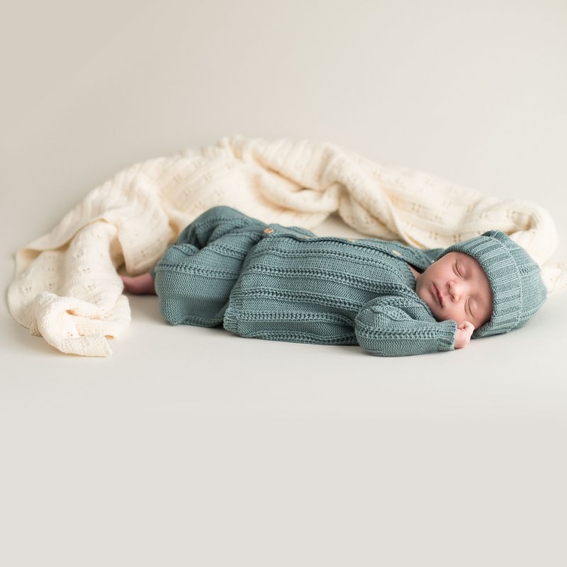 Durchbrochene Babydecke in Ecru