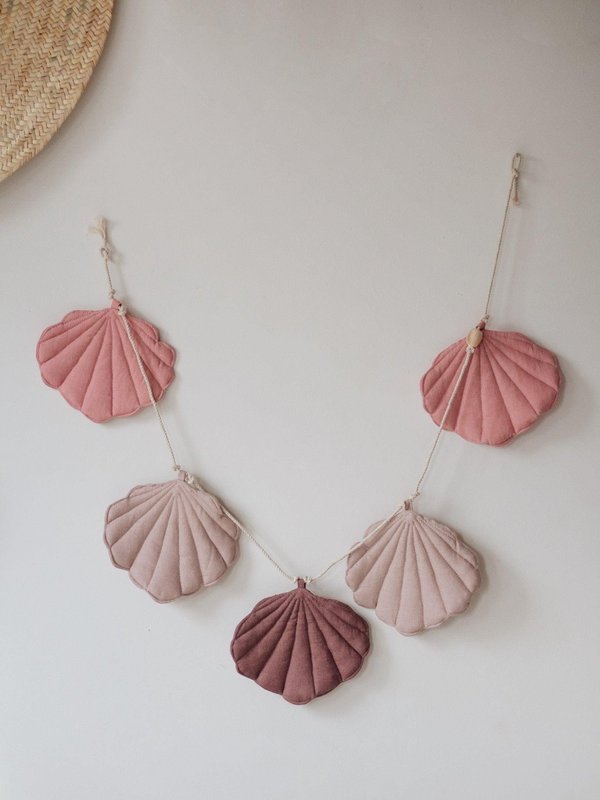 Guirlande de lin « rose » avec coquillages