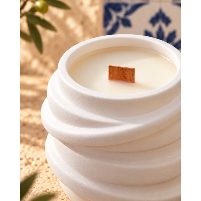 LAVURI TWISTER Candle Vanilla CUP – handgemachte Sojawachskerze