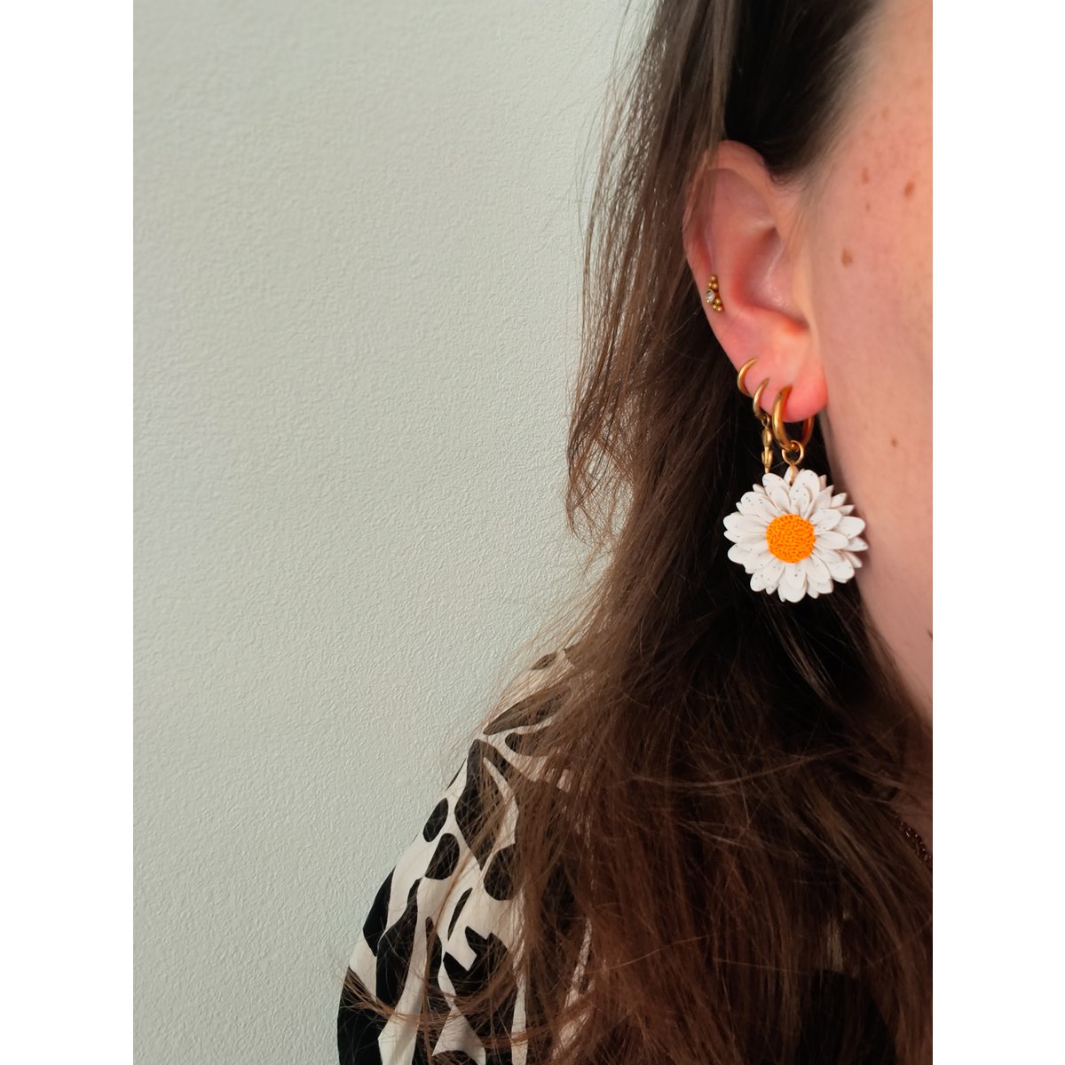 Grands boucles d'oreilles à fleurs