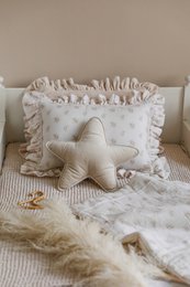 Coussin décoratif en mousseline à volant "Boho Flowers"