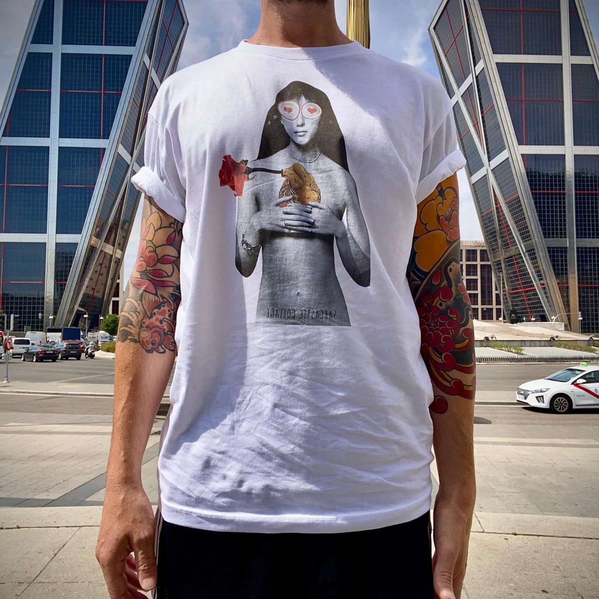 T-Shirt Oversize Man Size L with digital print "Woman in Love" - Last Piece