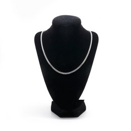 A silver-colored chain necklace with a length of 50 cm or 60 cm.