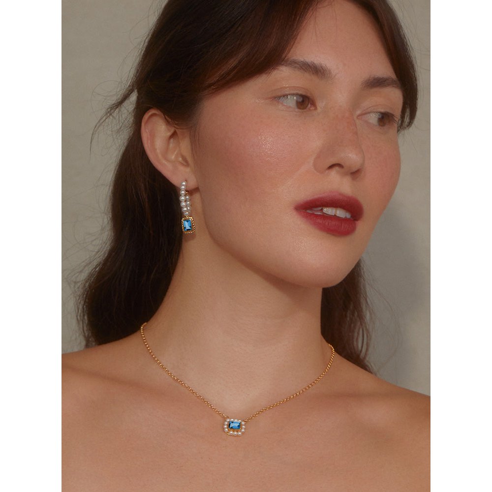 Luccichio Blue Topaze and Pearl Collier