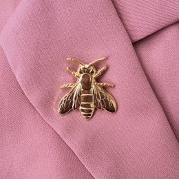 Golden Metal Pin "Bee"