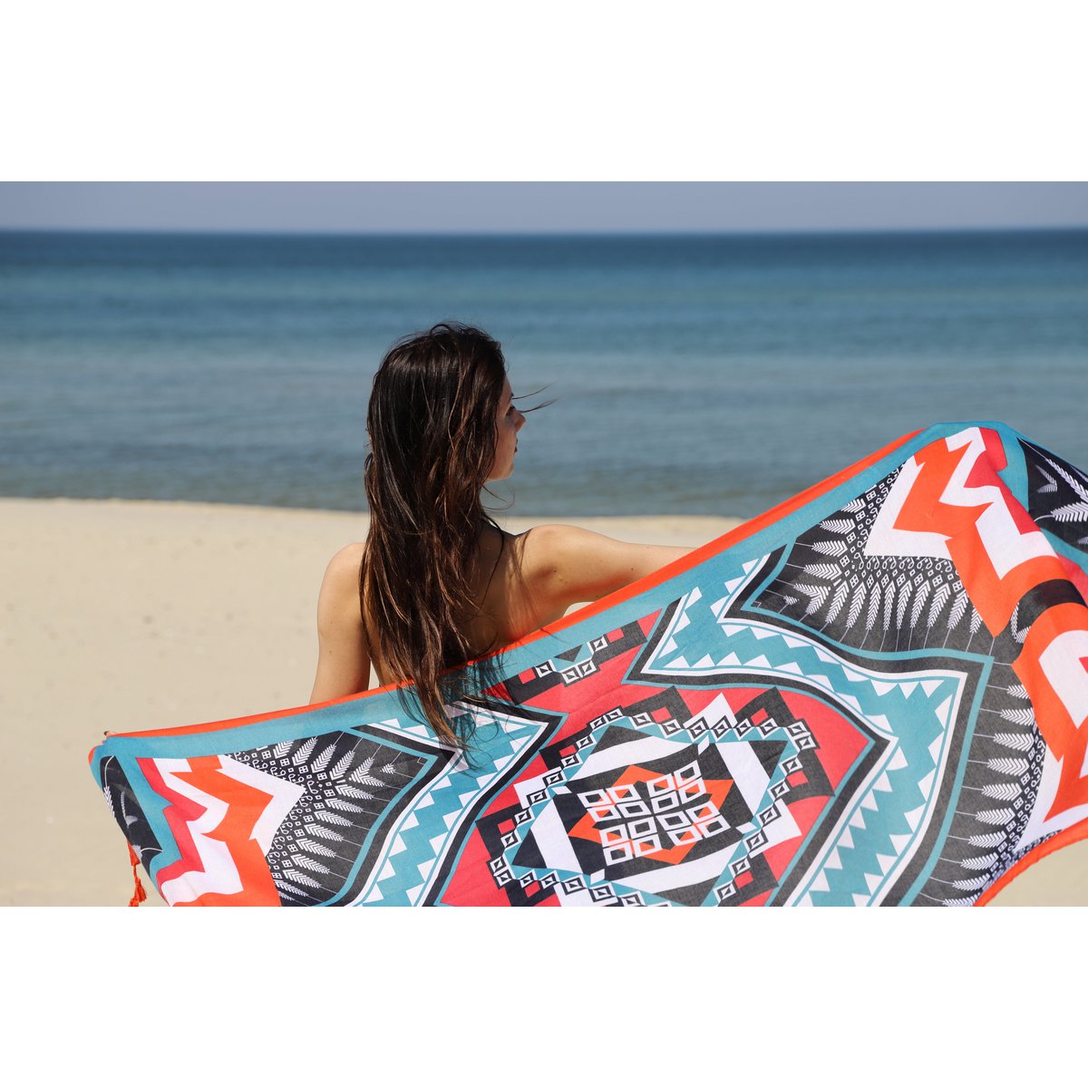 Viscose Pareo avec motif géométrique en multicolore