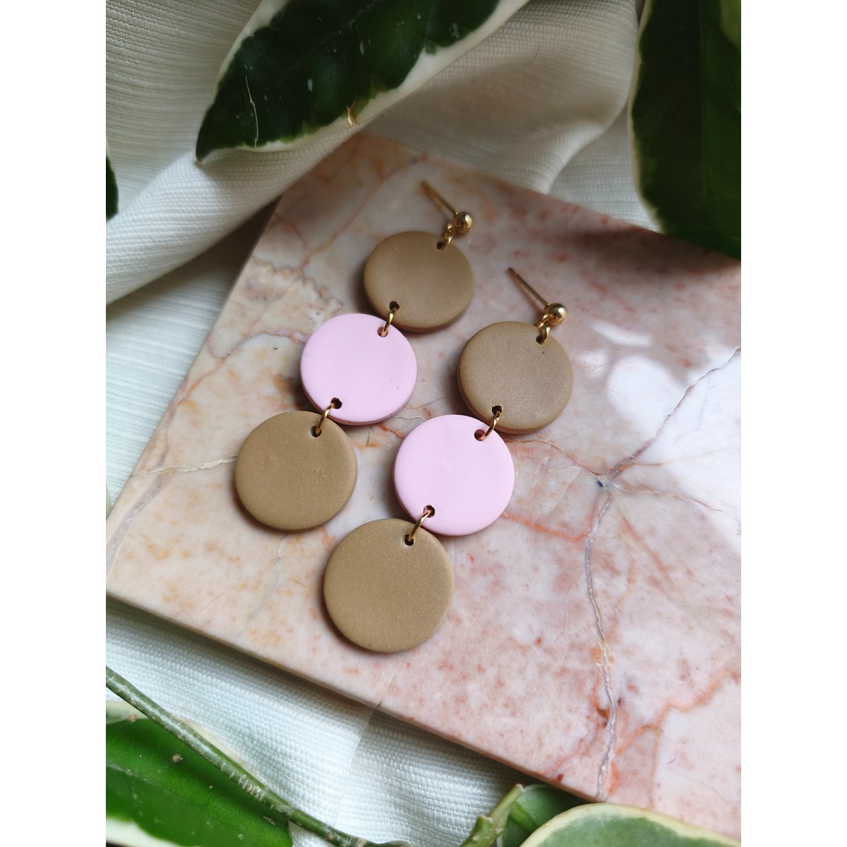 pendientes redondos