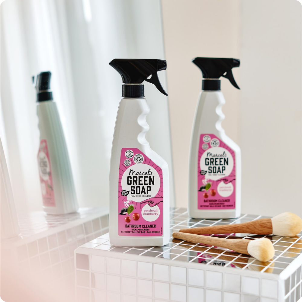 Badeværelsesrenser spray patchouli & tranebær