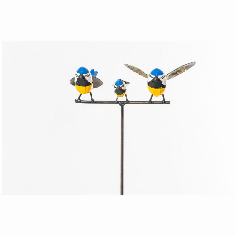 METAL FAM OF 3 BLUE TIT ON STICK