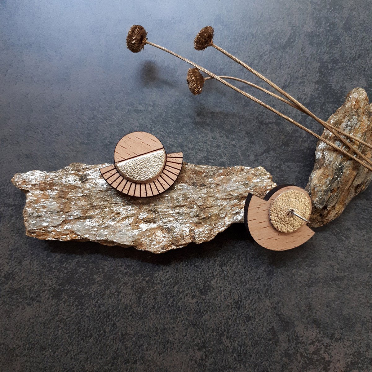 AZTEQUE gold earrings
