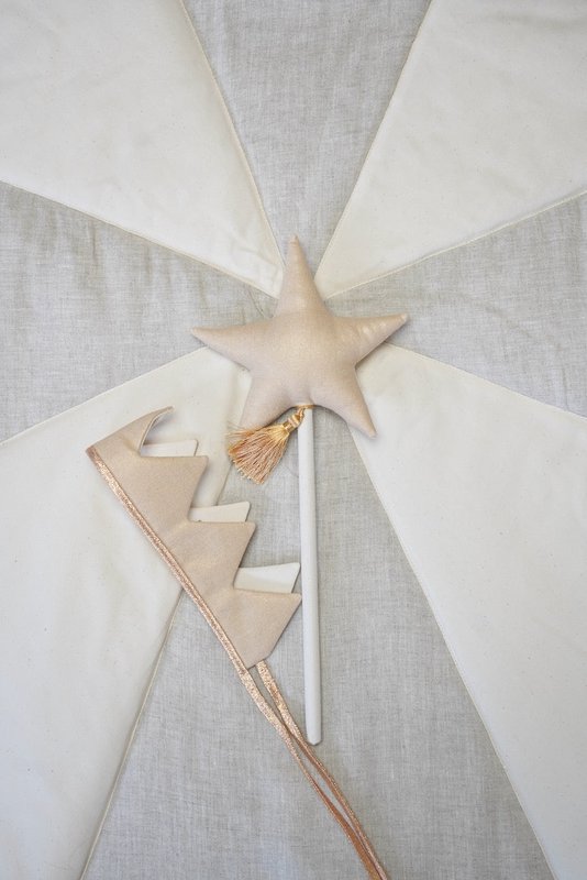 "Beige" eventyrkrone