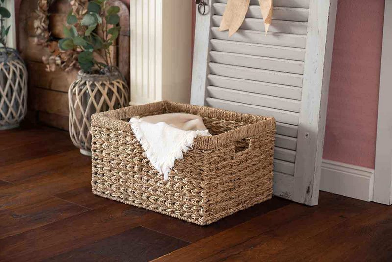 Counter, braided out of seagras - ideal as a shelf for storage