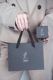 Roma orecchino twist argento