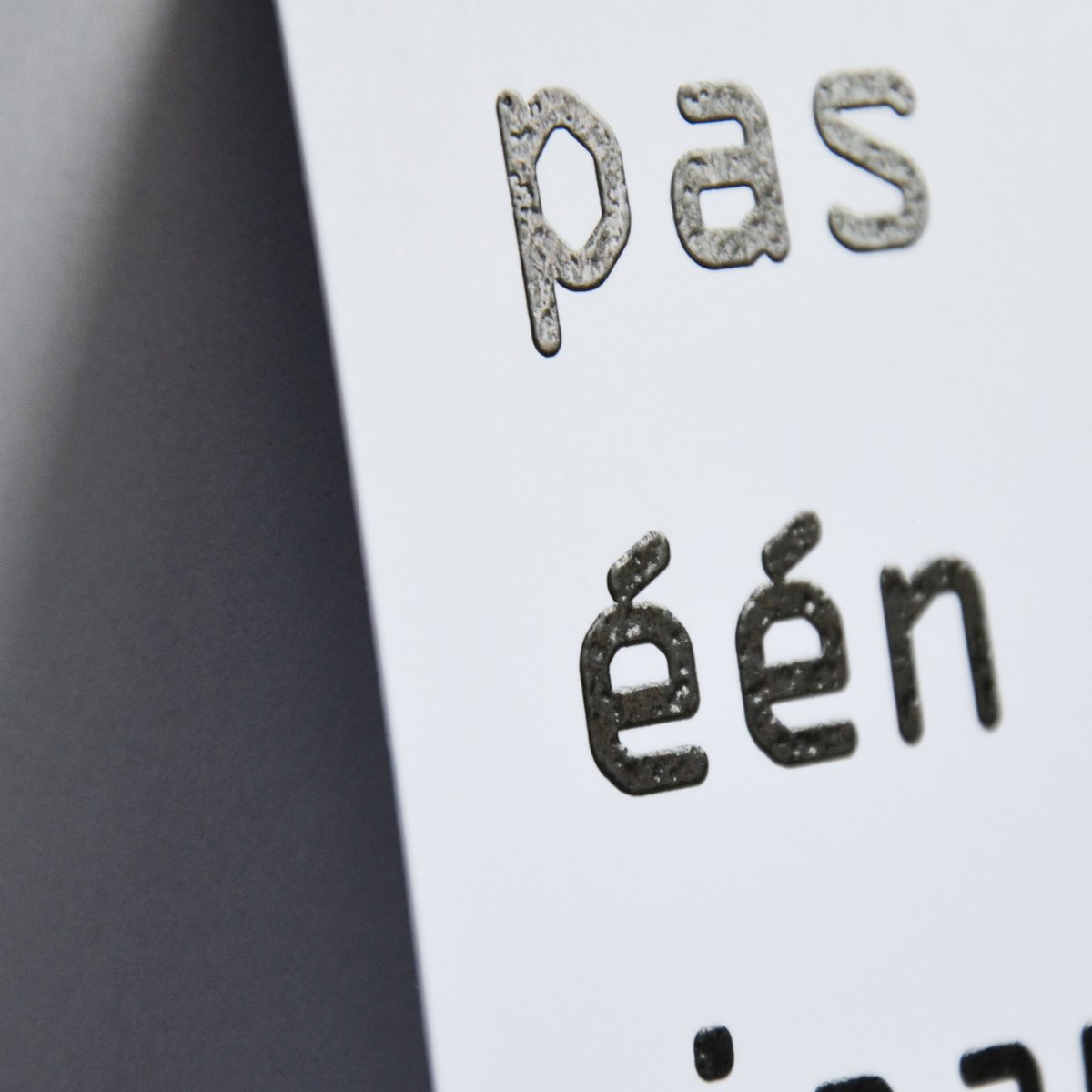 'kun et år ældre'