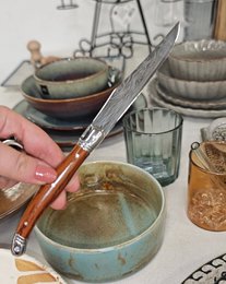 Couteau de steak laguiole avec un motif de damas - la coupe parfaite pour chaque steak 🍽️