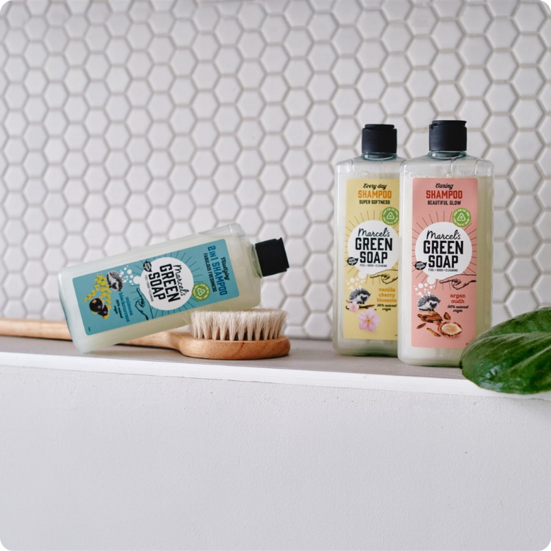 Opiekujący szampon Argan i Oudh