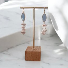 Nyra - Handcrafted earrings with baroque pearls