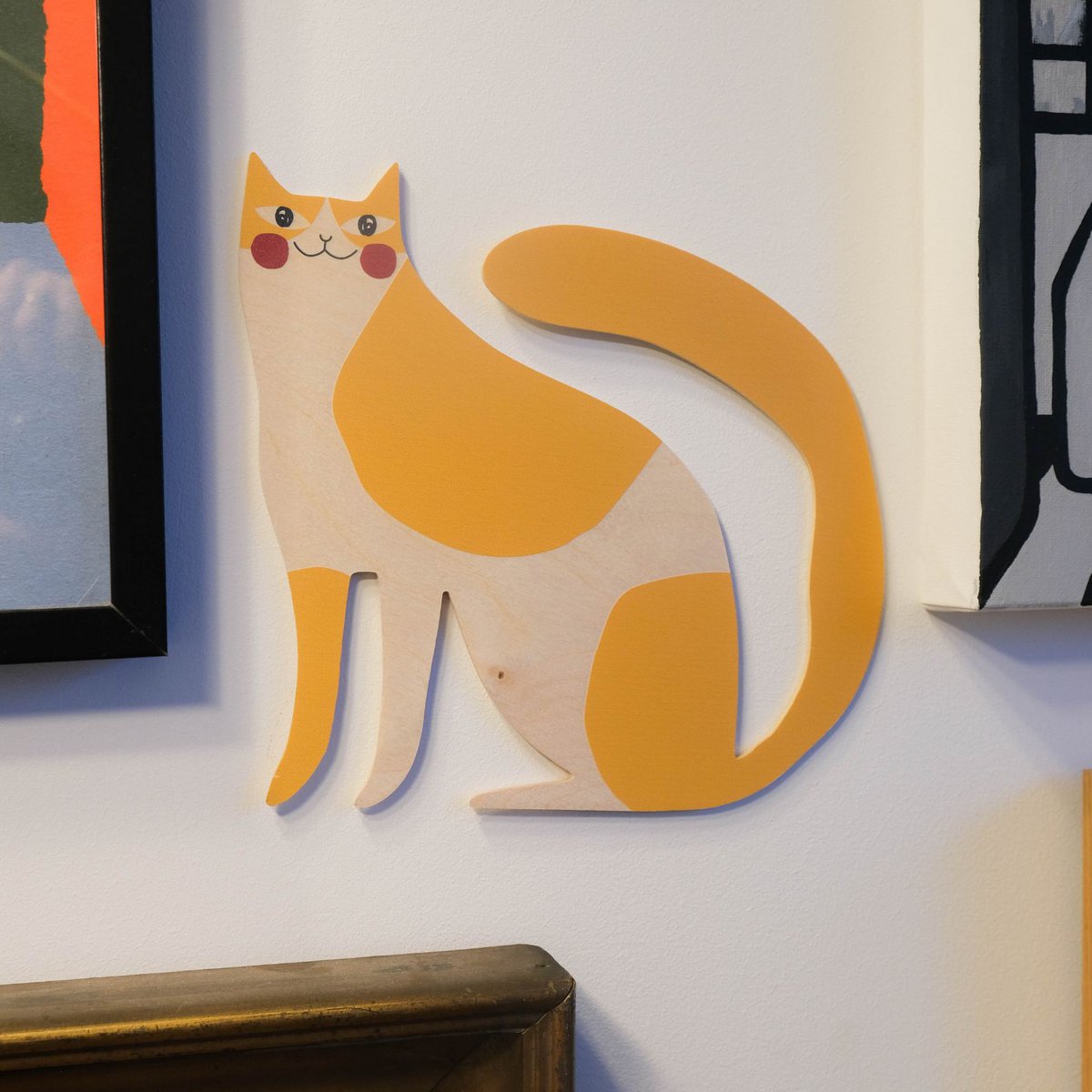 Muffin decoration in the shape of cat, wooden wall decor