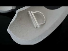 Bague double barre géométrique minimaliste audacieuse