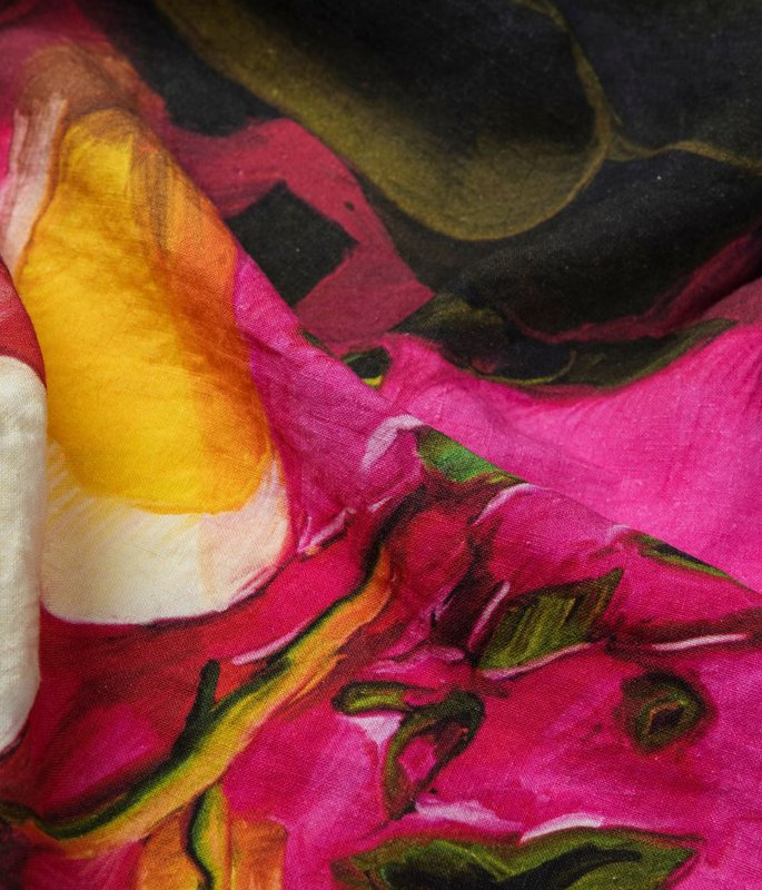 Linen beach towel Cold Beetroot Soup Portrait - Algis Kriščiūnas