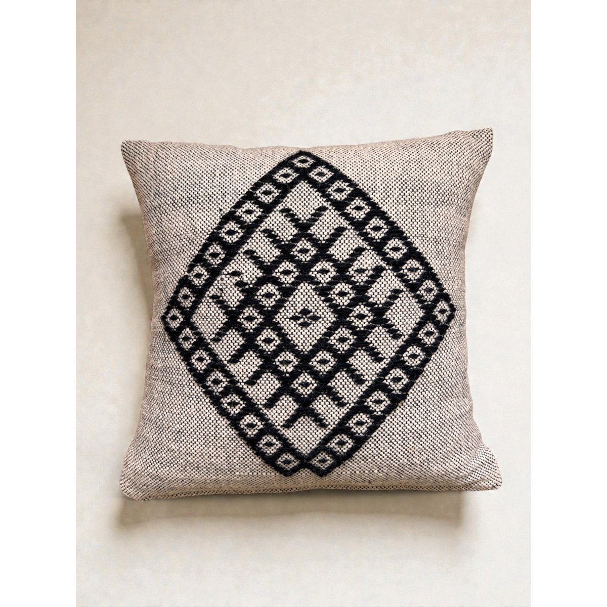 Heritage Line cushion - 50 x 50 cm