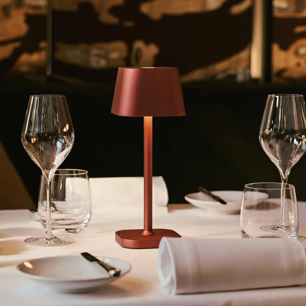 Lampada da tavolo ricaricabile Ava Bronzo