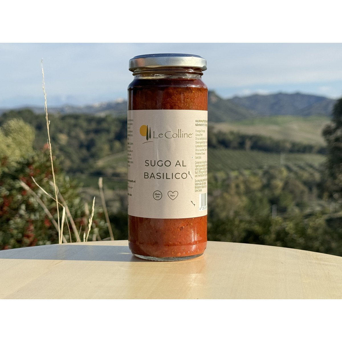 Tomatensoße mit Basilikum aus Italien