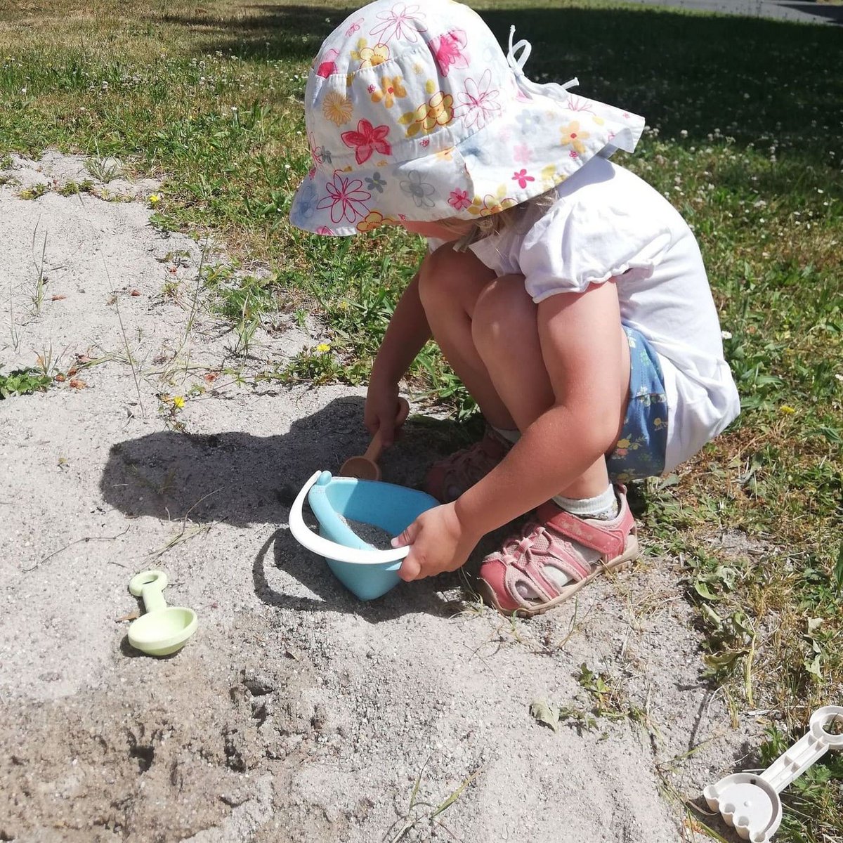 Moja pierwsza zabawka do piasku dla niemowlaka, 7 szt. Mini zestaw do zabawy w piasku z wiadrem, plastikowa mieszanka słomy pszennej