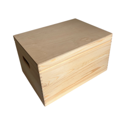 Caja de almacenamiento de madera grande y alta.