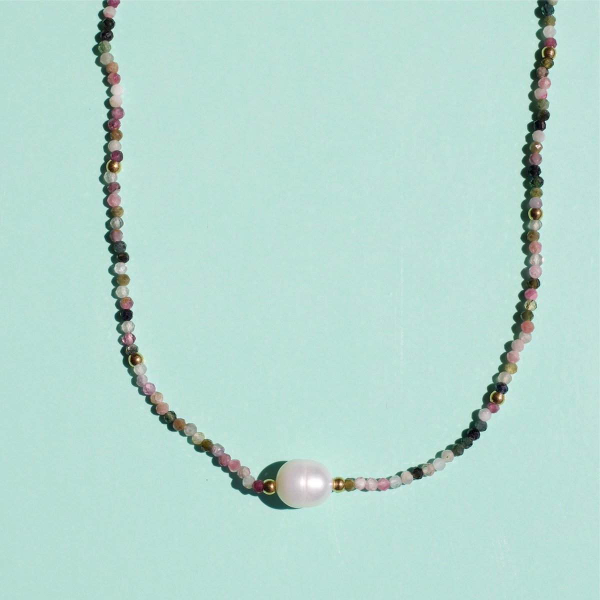 Tee - toermalijn kristal ketting met parel