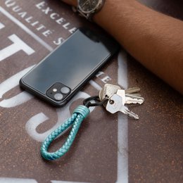 Keychain "Strong"