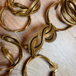 Armrev nelliker