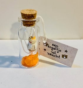 Glücksflasche: ein Engel voller Kraft