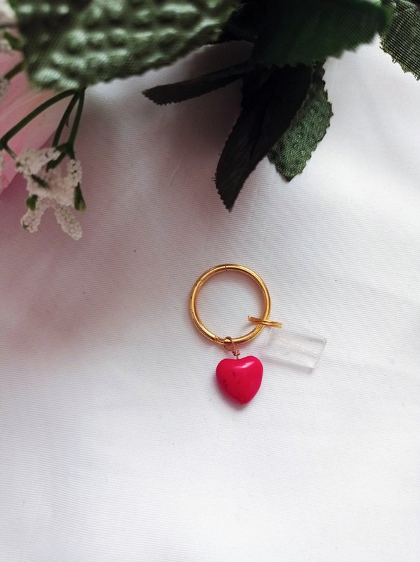 Rødt hjerte nøglering
