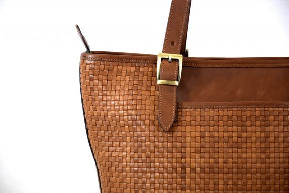 Sac femme en cuir longueur 33 cm x hauteur 23 cm