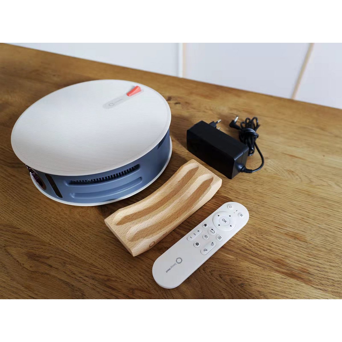 Projektor Circle WiFi + HDMI