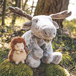 Bunnies By The Bay cuddly toy Wee Smidgen the Hedgehog