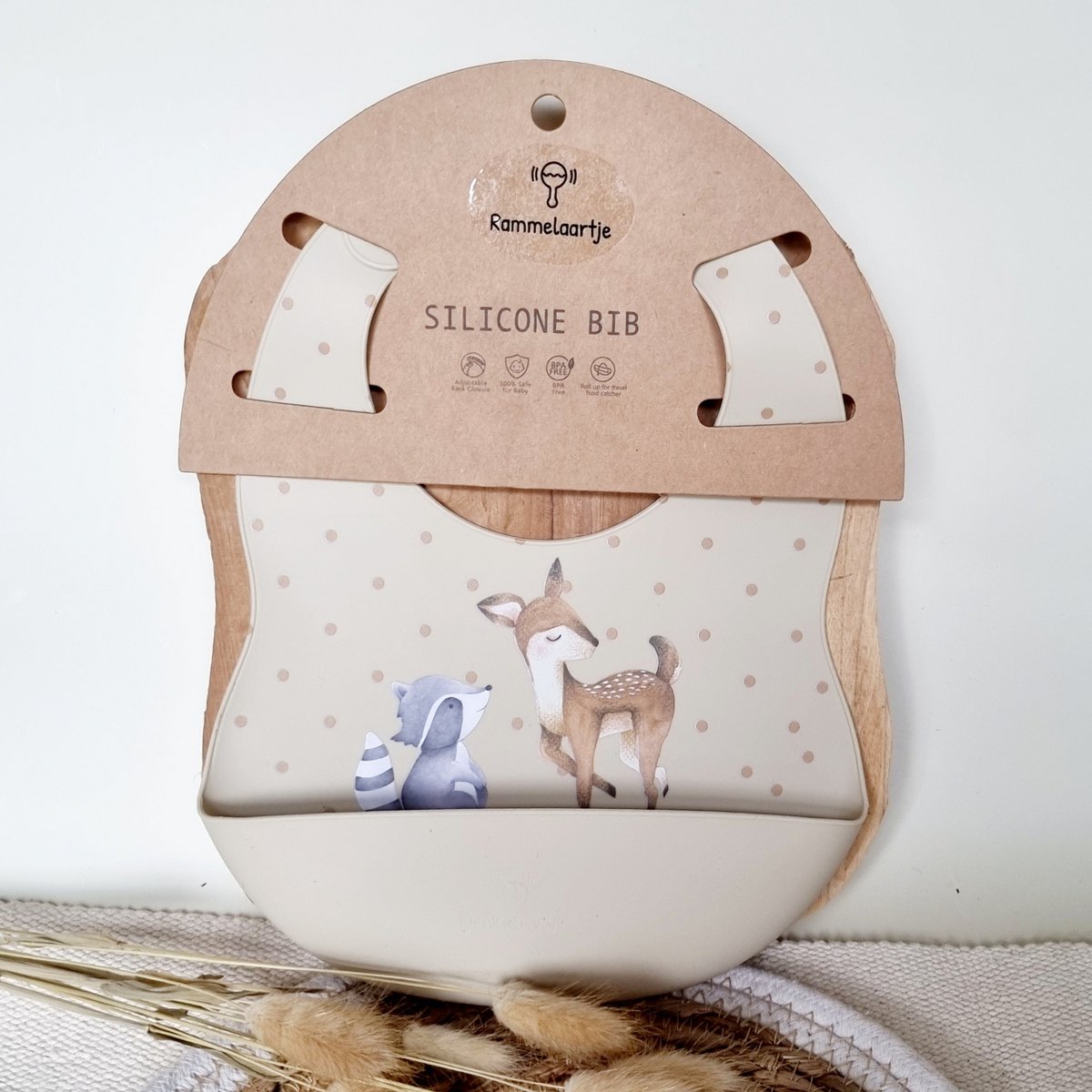 Silicone bib with drip tray deer and raccoon - beige