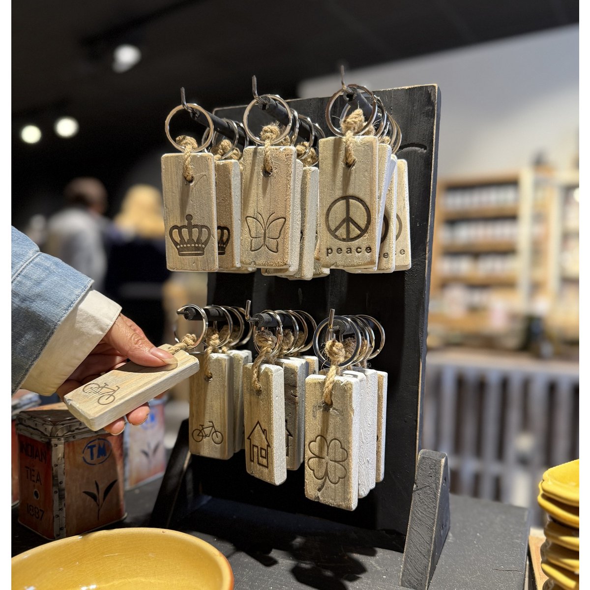 shop int black berlin display stick 6