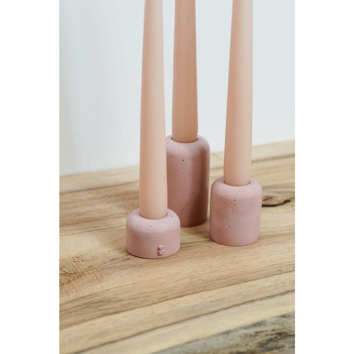 Bougeoirs roses