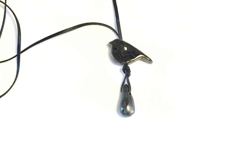 Necklace bird ceramic black