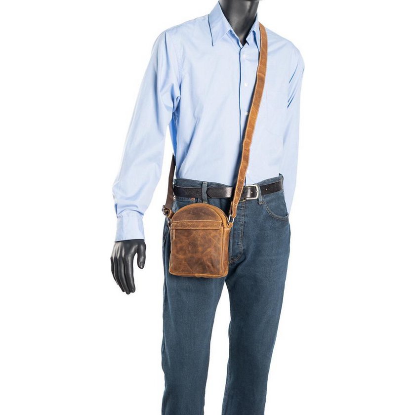 Borsa a tracolla a tracolla in pelle di bufalo colorata di cognac per uomini di arrigo - elegante copia della borsa